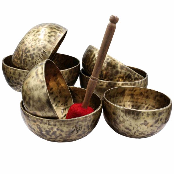 Seven Chakra Singing Bowl Set – Bronze with Full Moon Carving