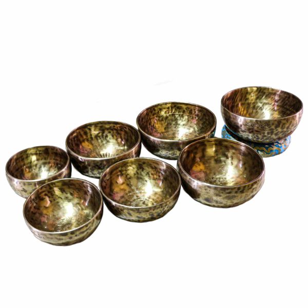 Seven Chakra Singing Bowl Set – Bronze with Full Moon Carving