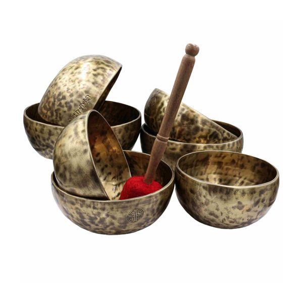 Seven Chakra Singing Bowl Set – Bronze with Full Moon Carving