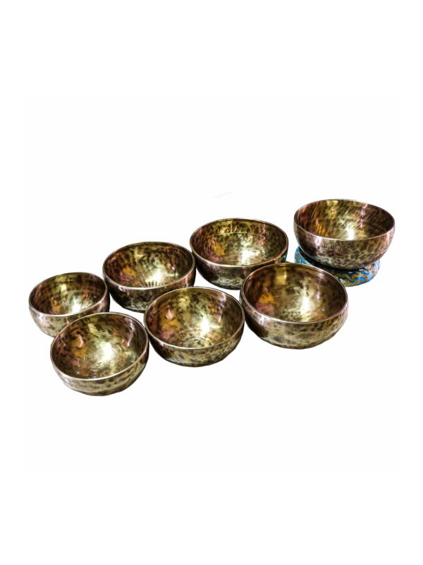 Seven Chakra Singing Bowl Set – Bronze with Full Moon Carving