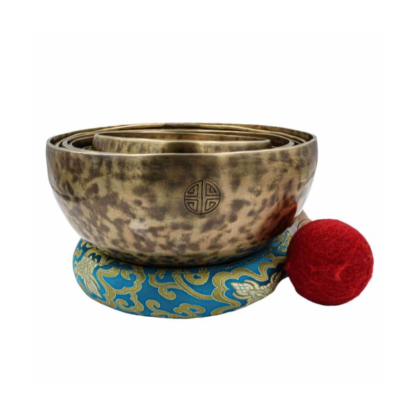 Seven Chakra Singing Bowl Set – Bronze with Full Moon Carving