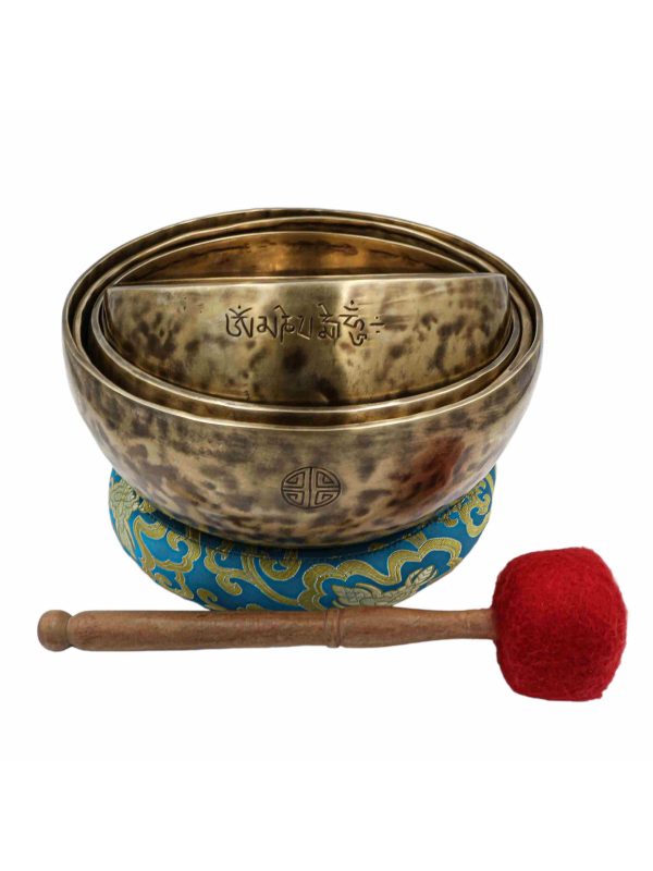 Seven Chakra Singing Bowl Set – Bronze with Full Moon Carving