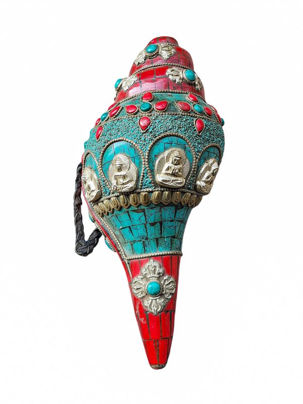 Conch Shell with Pancha Buddha and Stone Setting