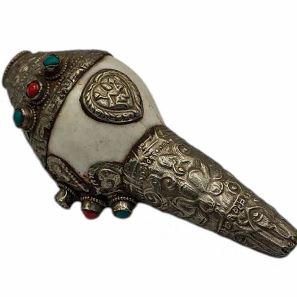 Conch Shell with Stone Setting – White and Silver Color