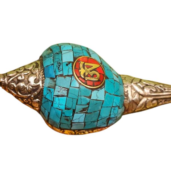 Conch Shell Pendant with Stone Setting