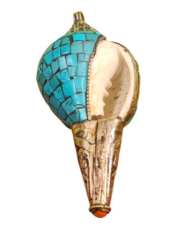Conch Shell Pendant with Stone Setting